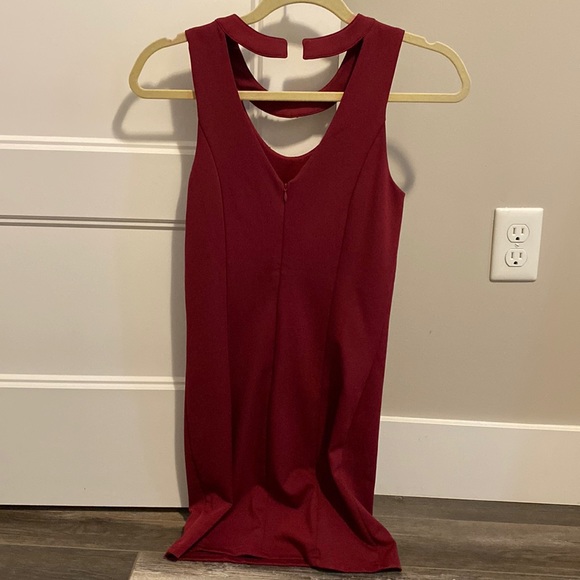 Dress - Picture 4 of 5